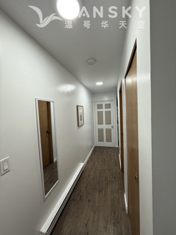 本拿比Metrotown 两层两卧两卫100多平米城镇屋，次卧（带独立卫生间）出租