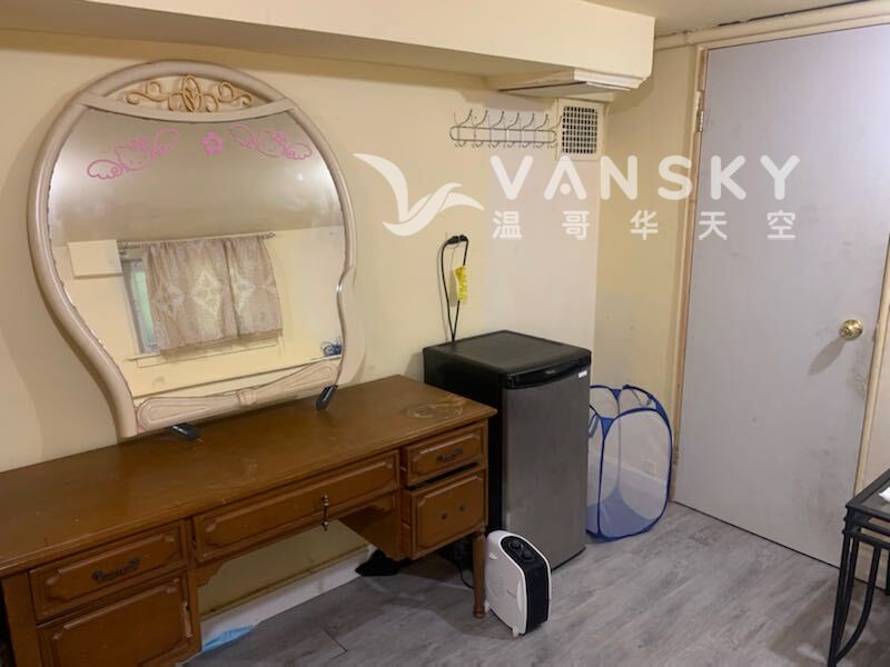 温哥华西区近UBC一房