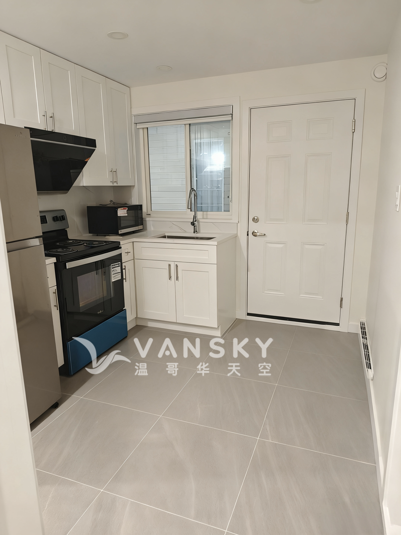 Williams × Railway 内街独立出入全新装修两房一卫一厨套间出租