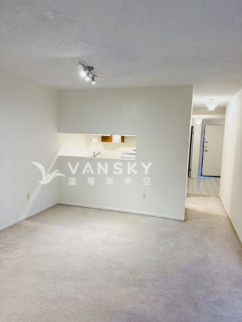 出租列治文中心2室公寓