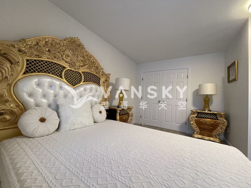 豪华House二楼套内卫生间4月1日可住