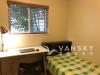 本拿比中心地区,近BCIT,二楼新装即住单房,1房(I Bedroom)
