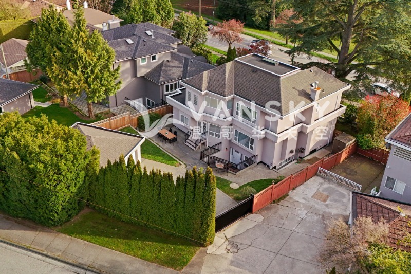 260409142401_63-web-or-mls-DJI_20260331175045_0472_D.jpg