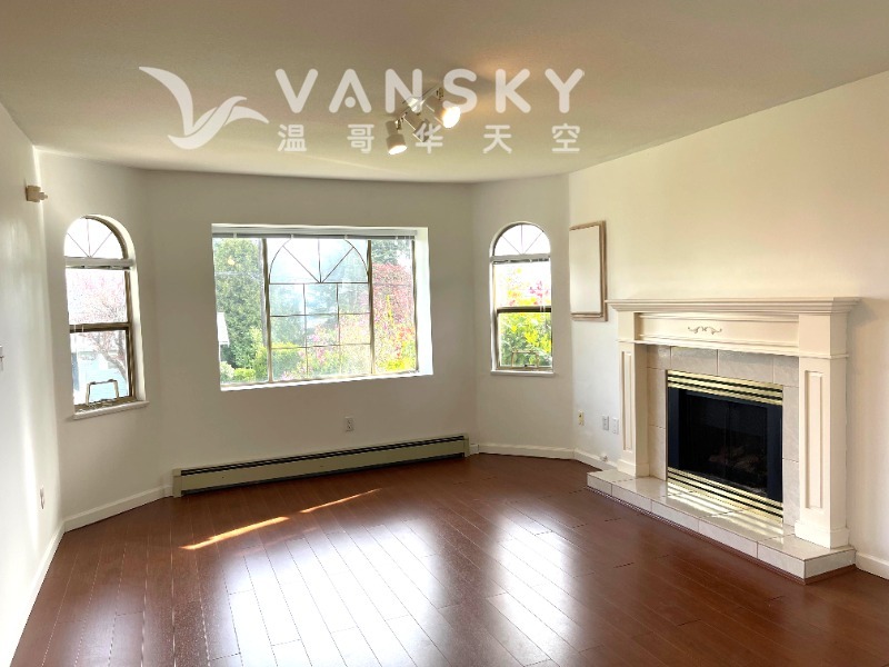 260416141412_3b-Living-Room.JPG