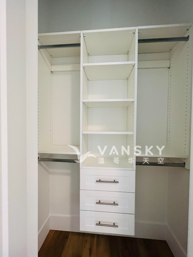 260426124503_Closet.jpg