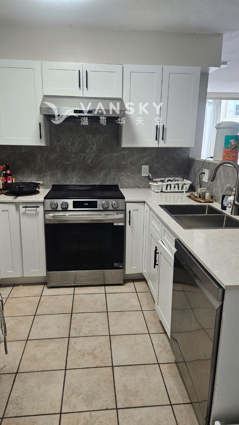 260714224119_Kitchen.jpg