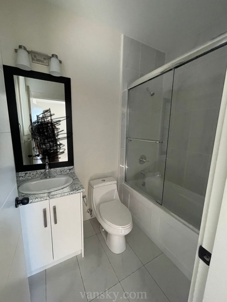 Queensborough 1房1廳1廁出租