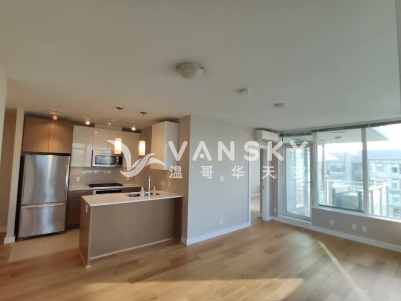 Richmond列治文Oval 2室2卫公寓