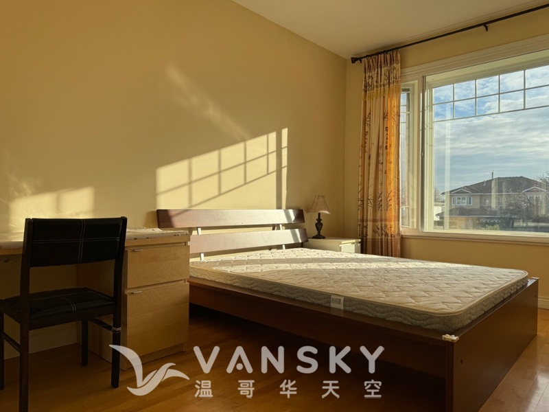 温东楼上3室1卫出租