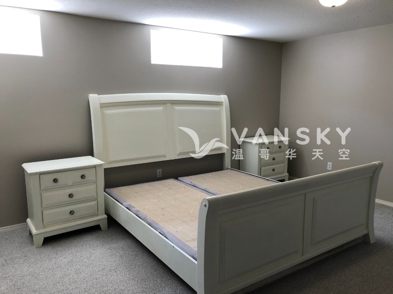 220813114405_bedroom12.jpg