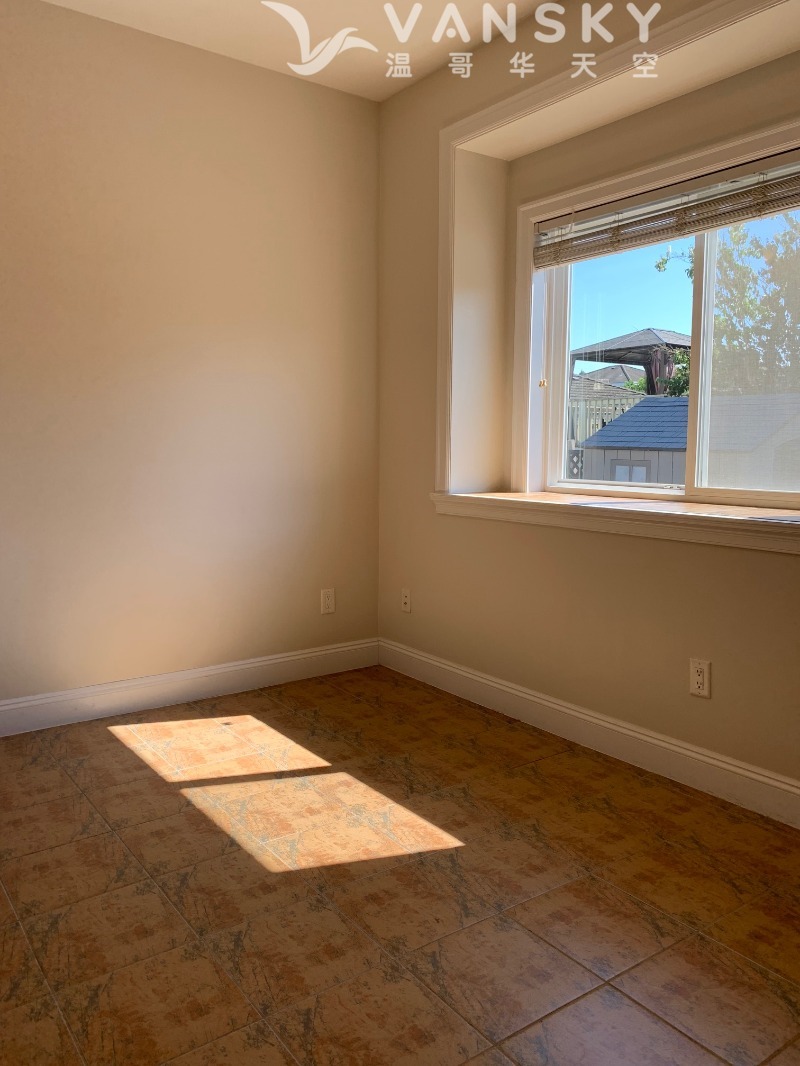 220903130757_Livingroom.jpg