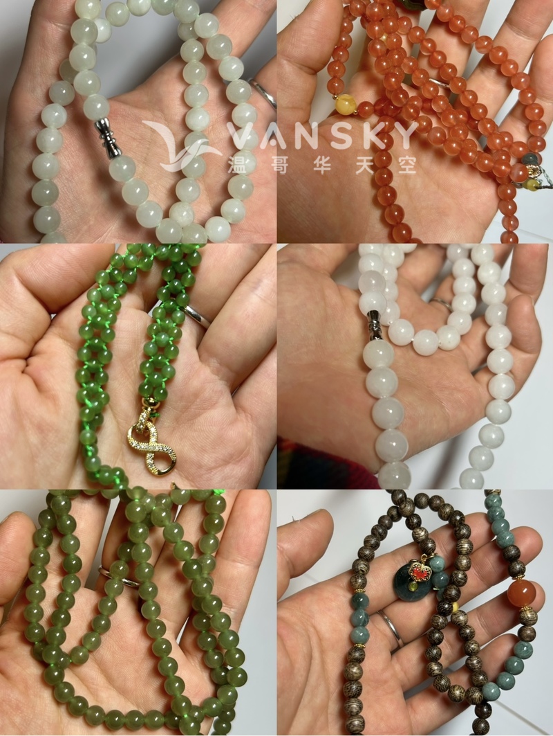 天然和田玉手串项链和南红项链