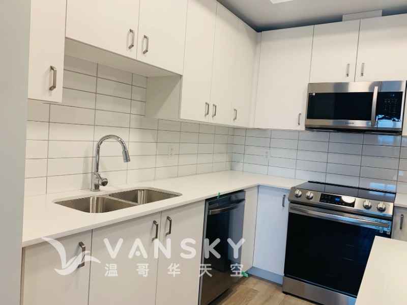 温哥华岛Parksville downtown一年新智能公寓出租