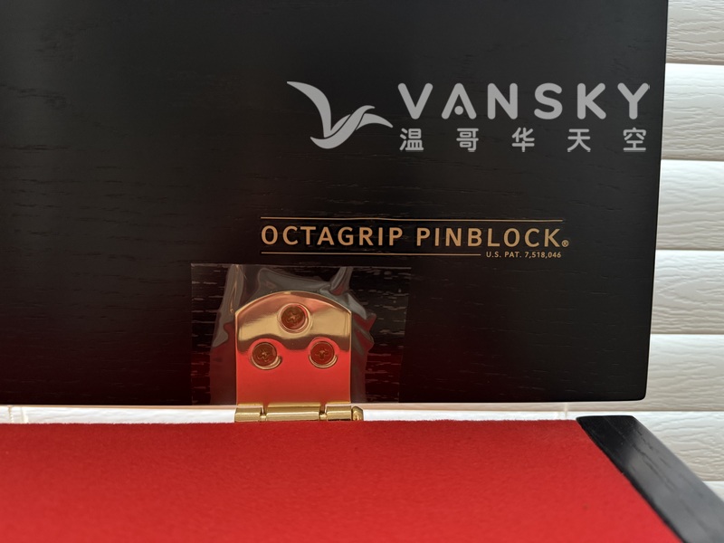 99.99%新！Boston立式钢琴出售