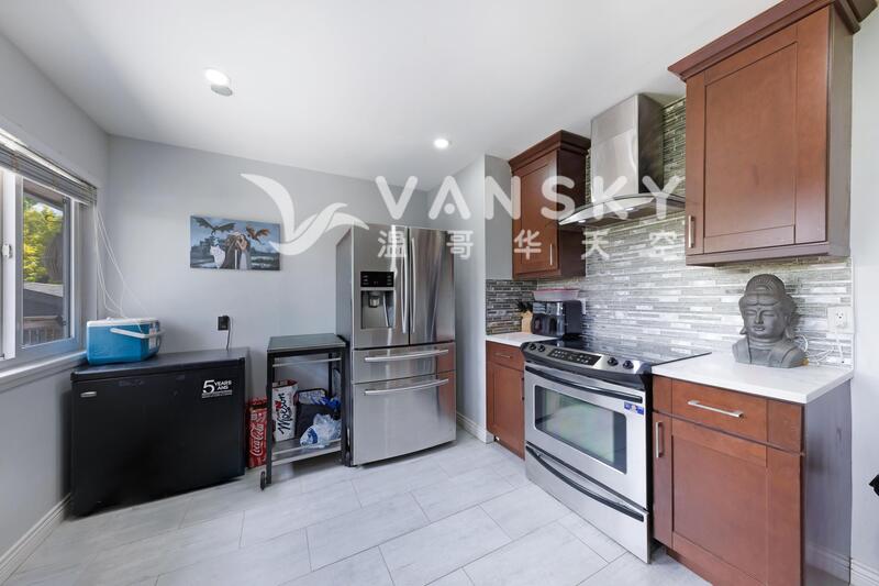 Burnaby新装修学区房3房1卫楼上整层出租