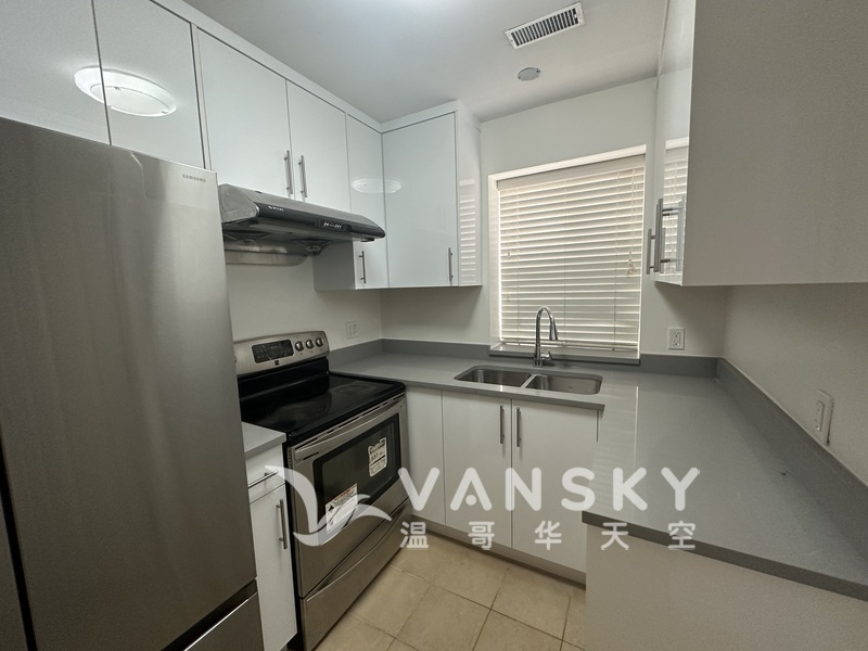 明亮寧靜的兩房獨立套房出租 – 8月起可入住