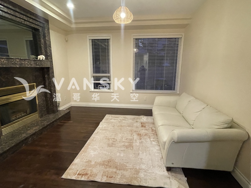 richmond全新装修3房1卫独立出入