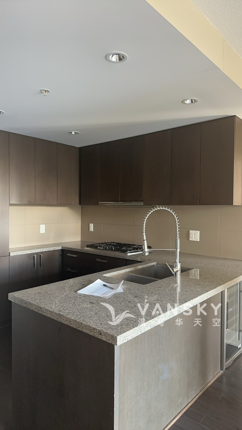 高贵林中心2b2b水泥公寓出租