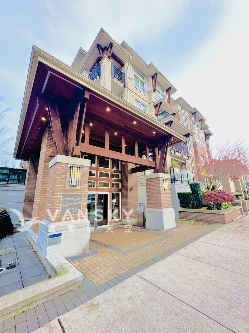 列治文两室两卫公寓出租, 近列治文中心和天车站