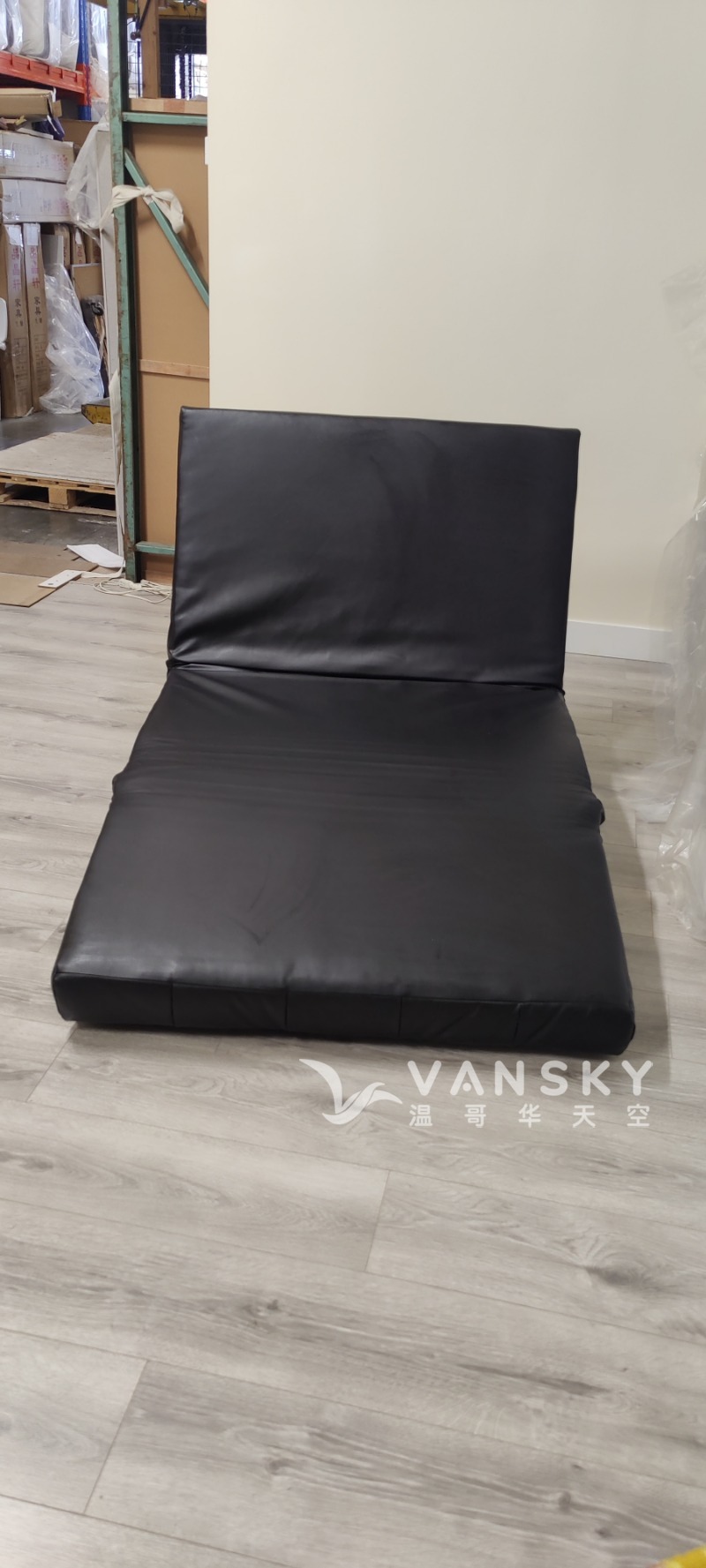 pu皮沙发床九成新