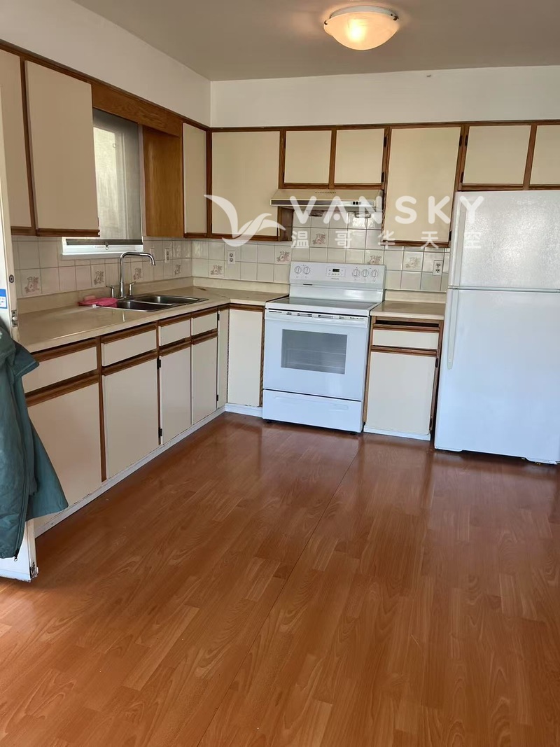 二房一厅独立门户出租，Nanaimo&Renfew