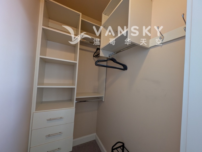260329221507_closet.jpg