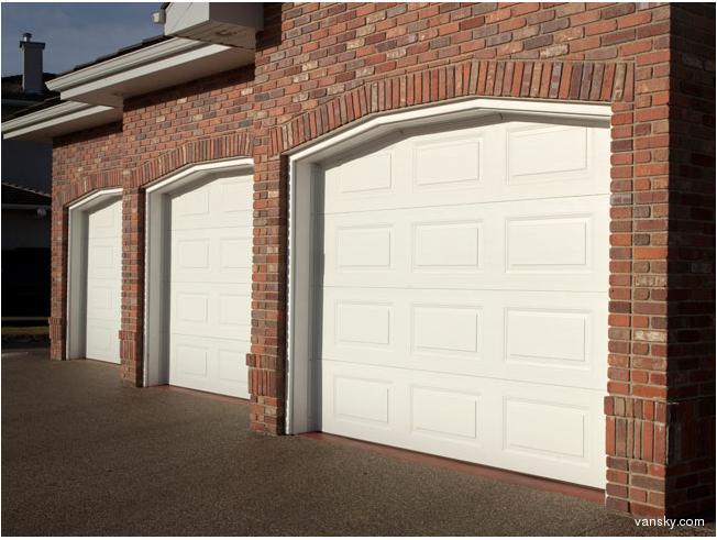 车库门,铁闸门 销售，修理，维修，安装自动门;住宅; 商业;工业;安装,维修。价格低业务精。换弹簧