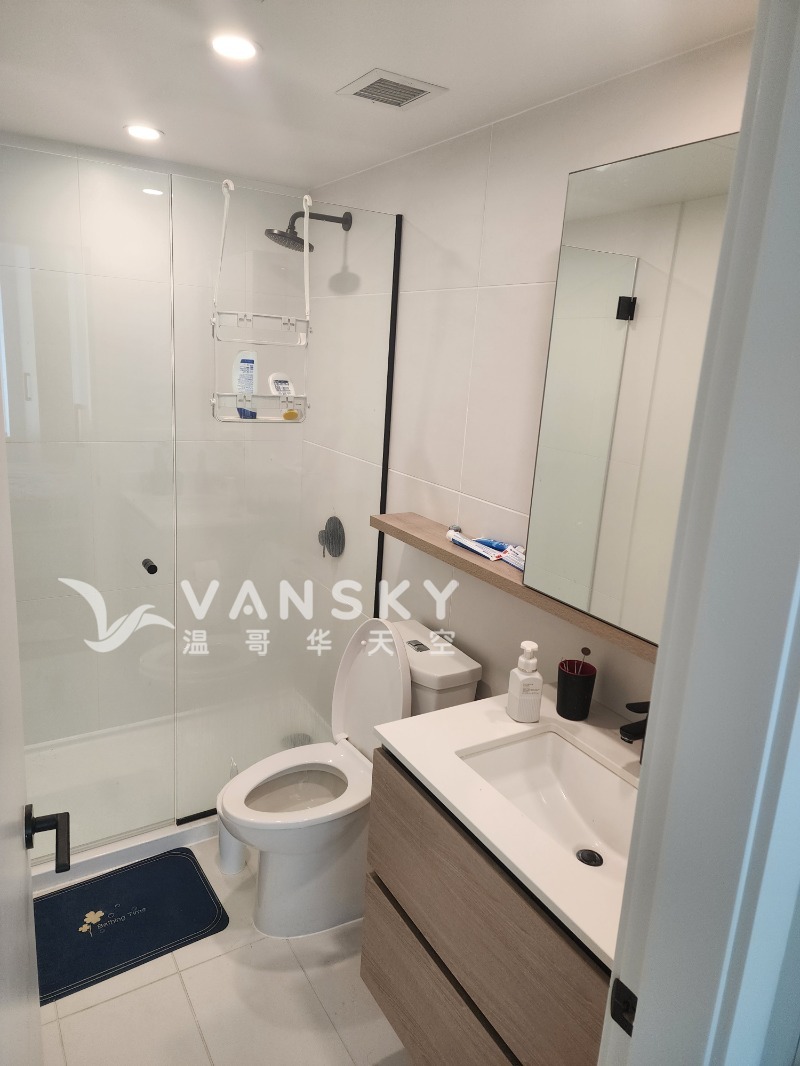 出租素里中心bosa 一年新2b2b公寓，家具齐全拎包入住。