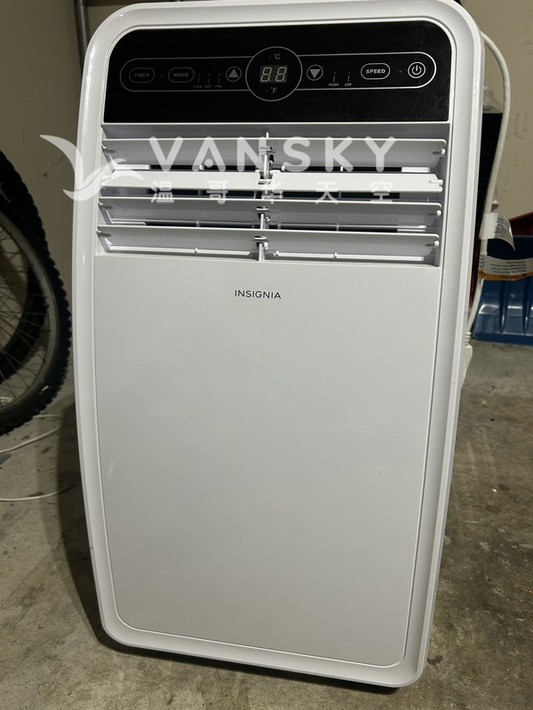 如新的闲置移动空调和微波炉