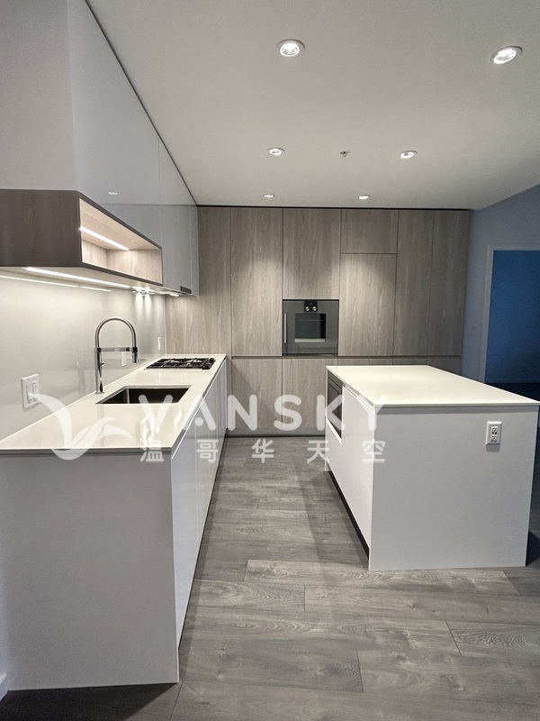 RC at Richmond Centre 列治文中心全新高级公寓2房2厅2卫