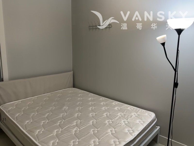 SFU 山上一房出租