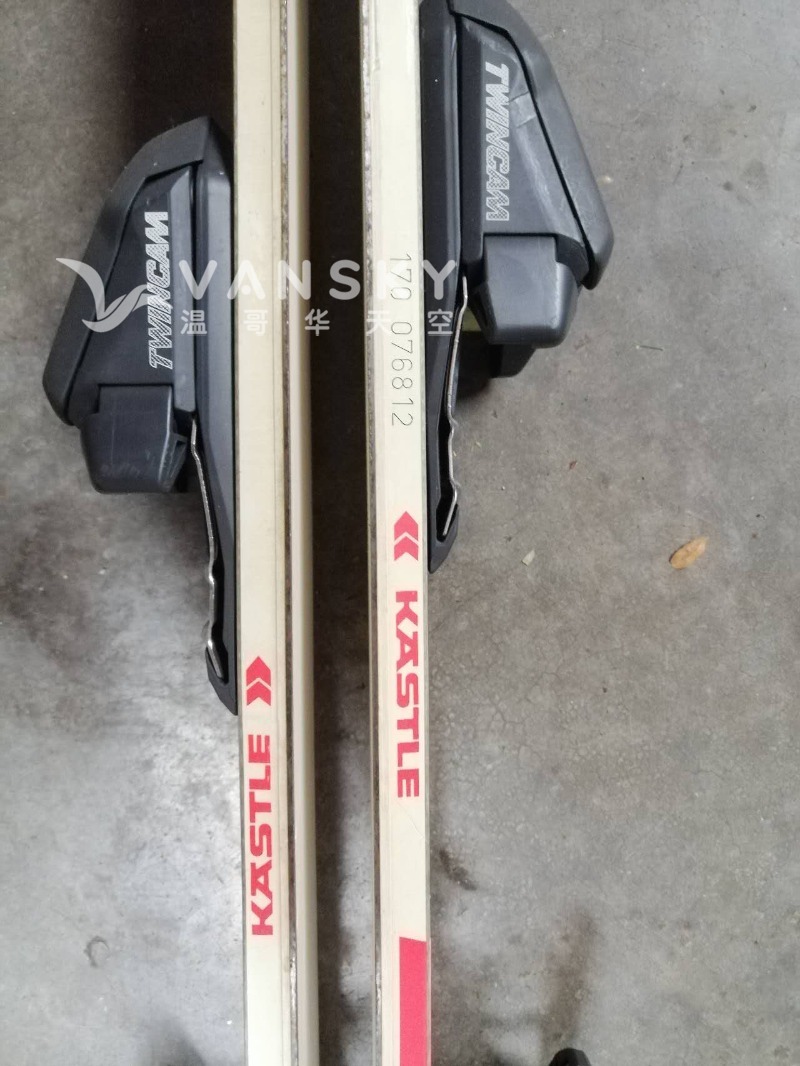 240107075659_滑雪板2.jpg