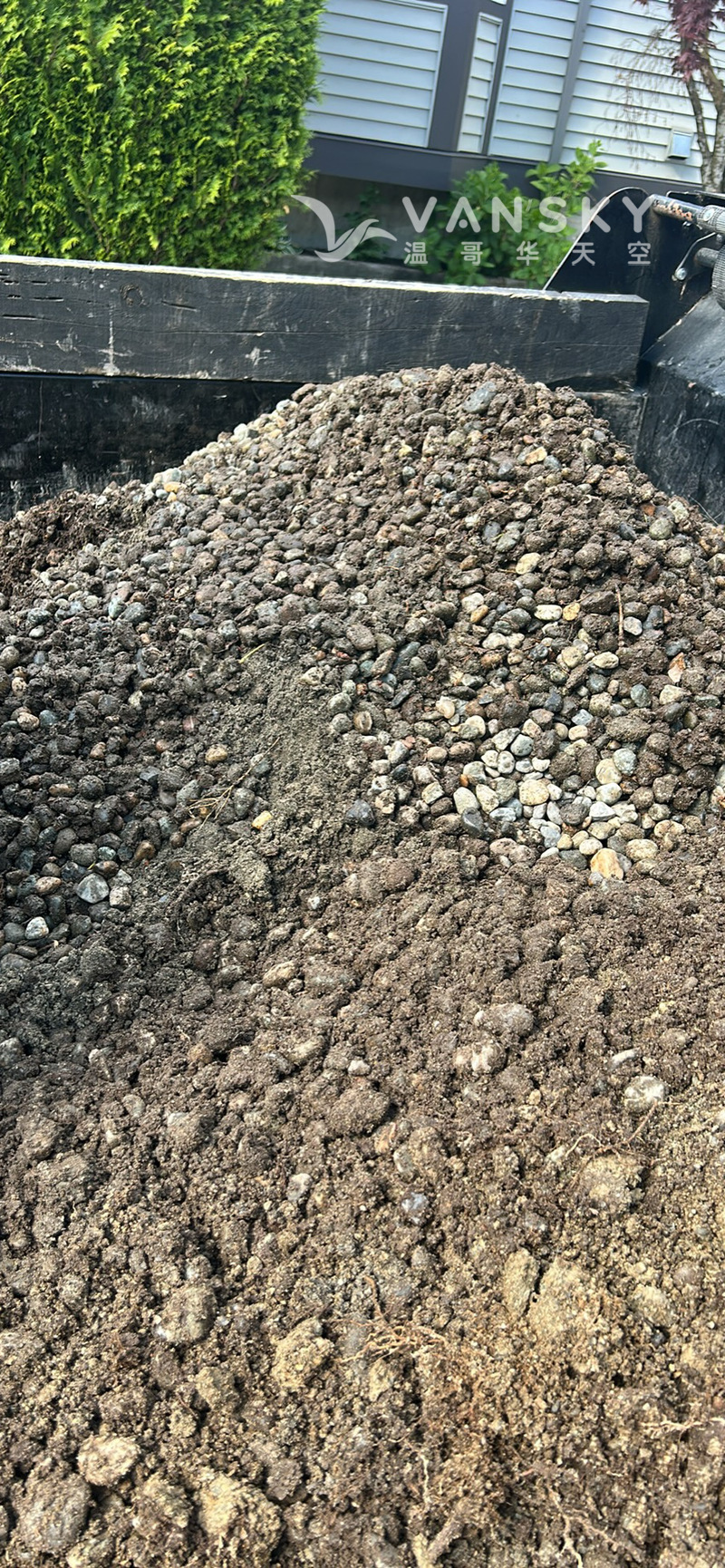 混合在一起的砂石