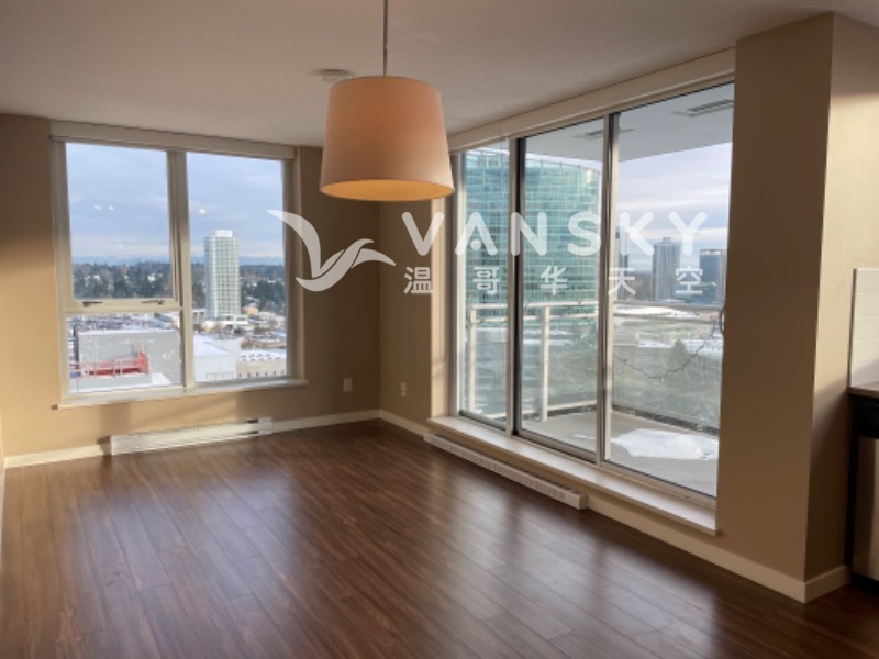 Surrey central $1750 20楼一房一厅出租
