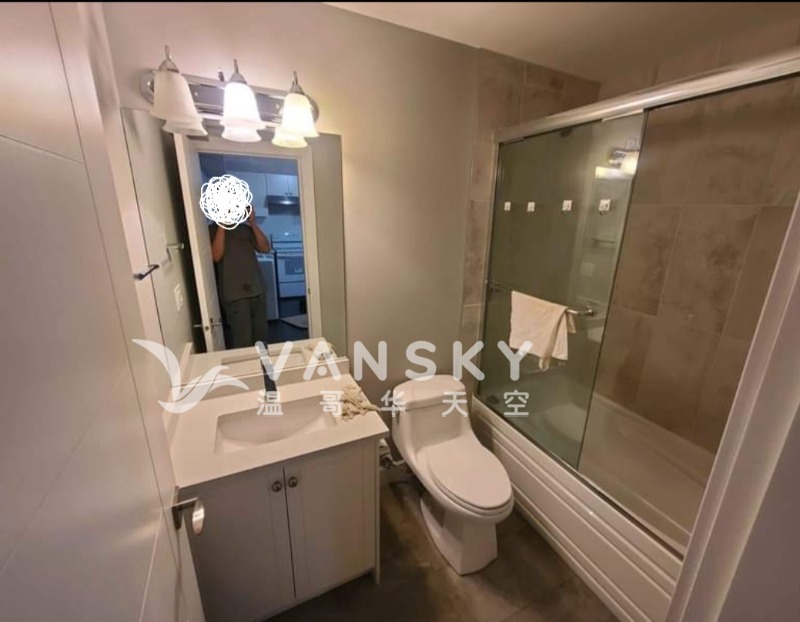 Cloverdale house 半地下一房一厅suite出租。