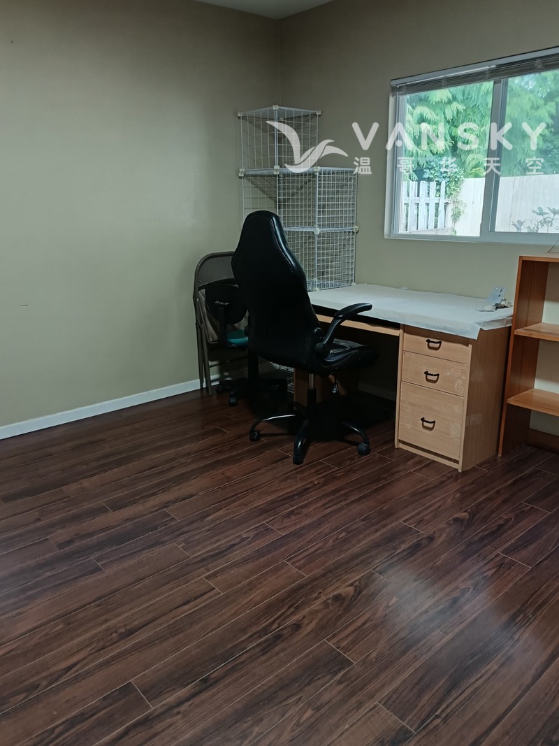 近素裏市中心獨立出入二房一廳