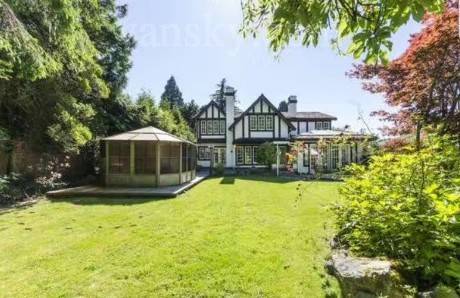 温西近天车站二楼带独立卫生间，一楼单间短租，长短租均可，招丘吉尔中学Magee中学Hamber中学招homestay