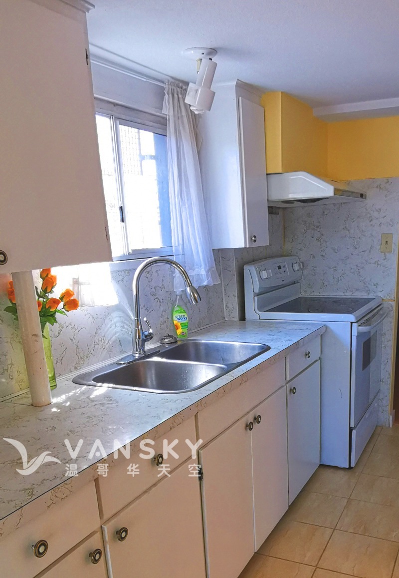 260630181434_Kitchen.jpg