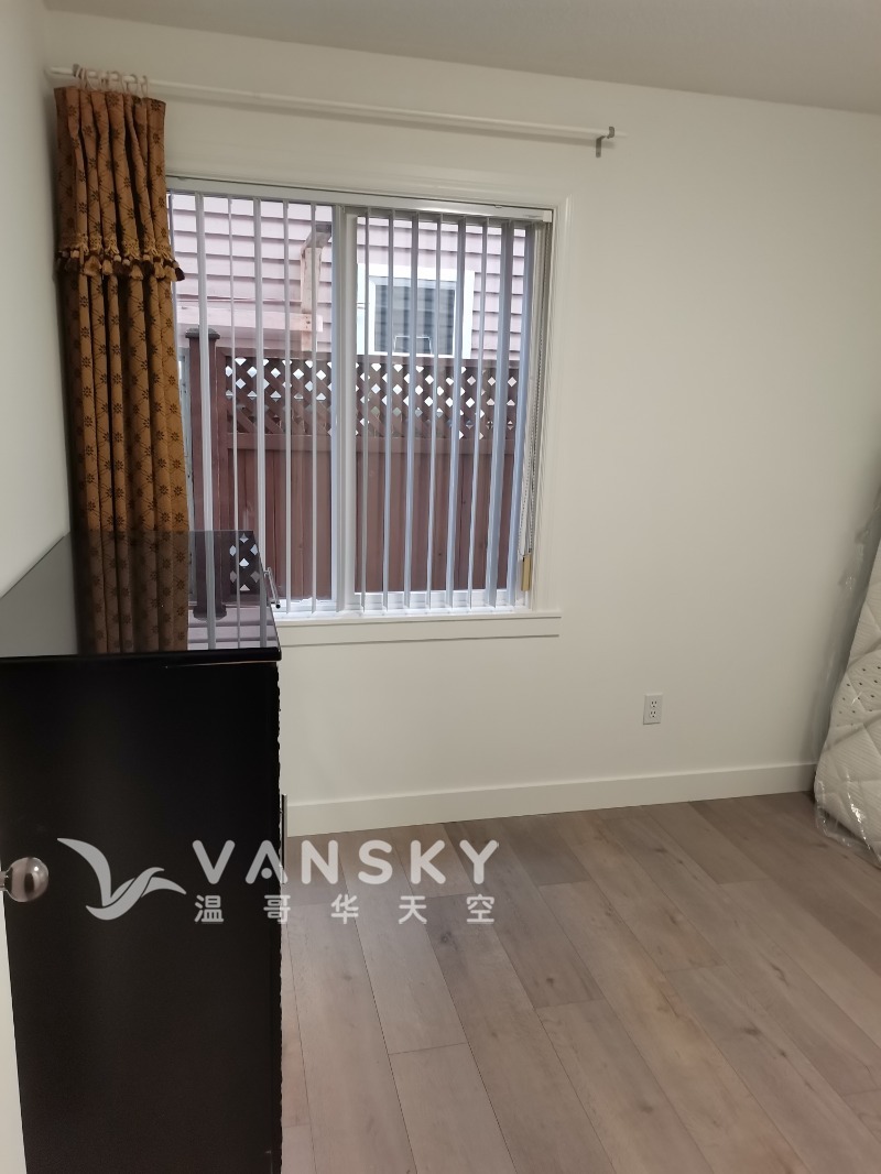 独立屋1层2室1厨1卫